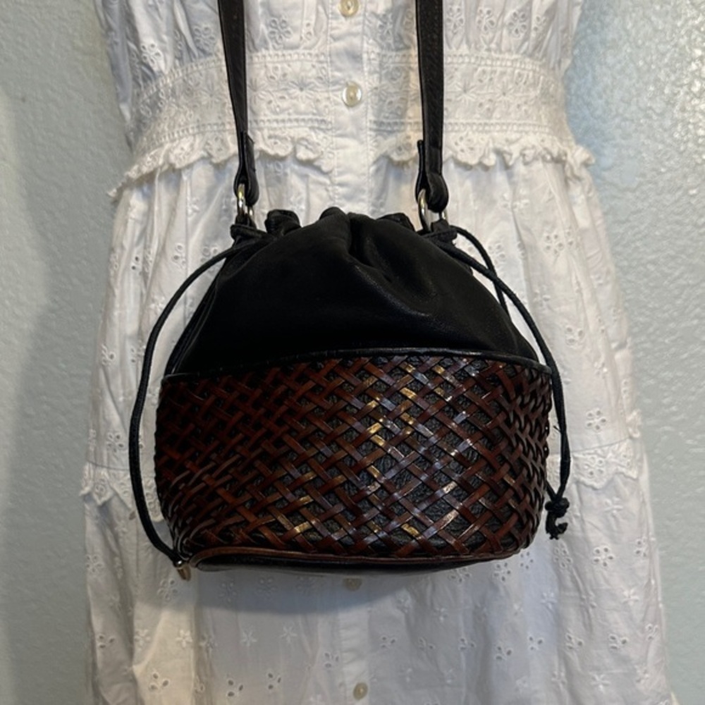 Jay Herbert Genuine Leather Bucket Bag Small Crossbody GUC